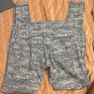 lululemon leggings size 4